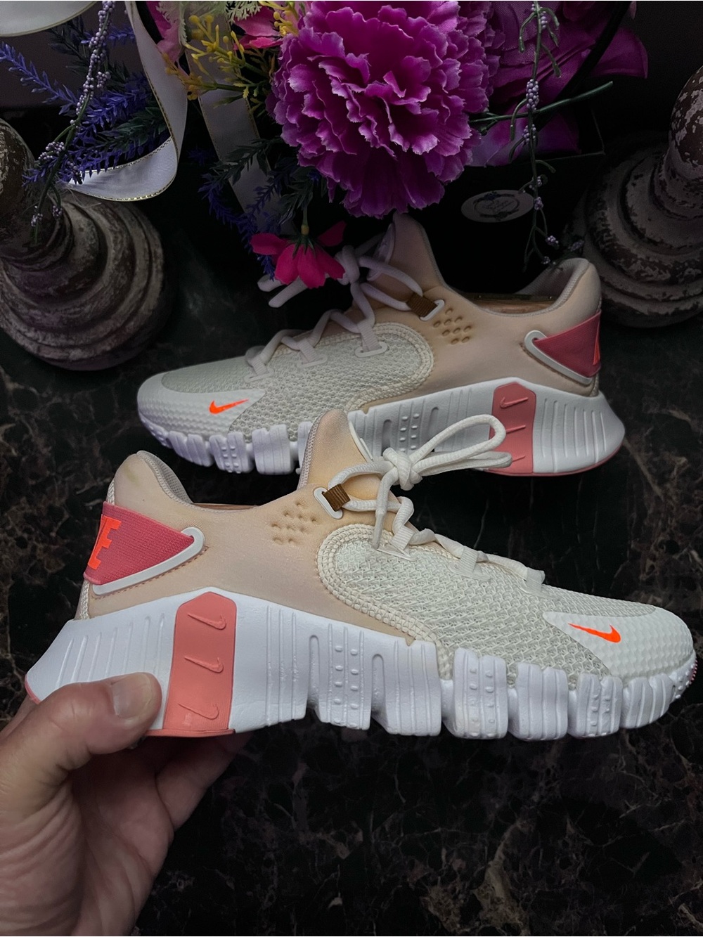 Nike Free Metcon 4
Comfort/Athletic
Training Shoes
Size 7.5 for Women
